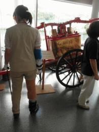 森町社会福祉協議会の主催で町内の学校の先生が高齢者疑似体験をしました。